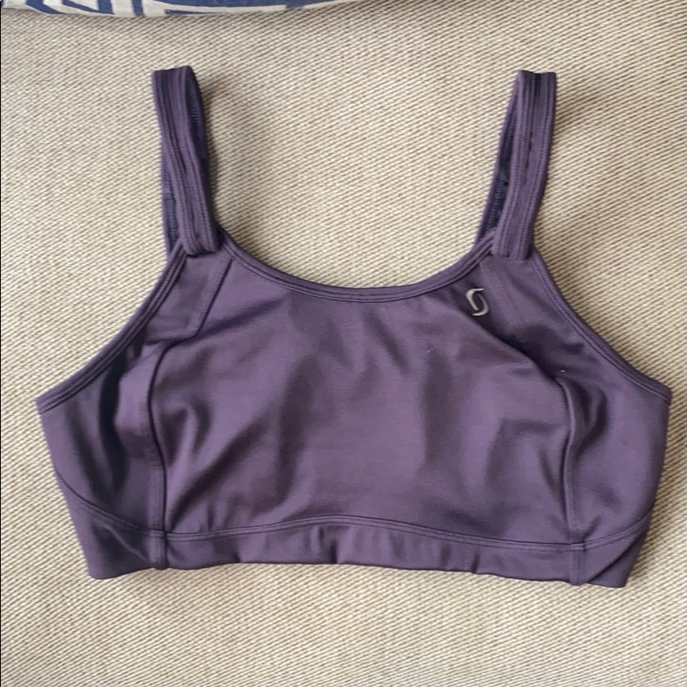 Moving Comfort 34D sports bra